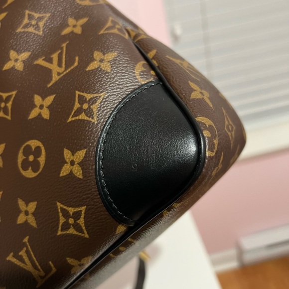 ❣️❣️❣️SOLD on IG❣️❣️❣️ Monogram black leather Odeon MM - Picture 9 of 16